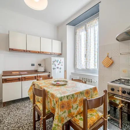 Apartment Borgoratti Cozy Flat With Balcony *